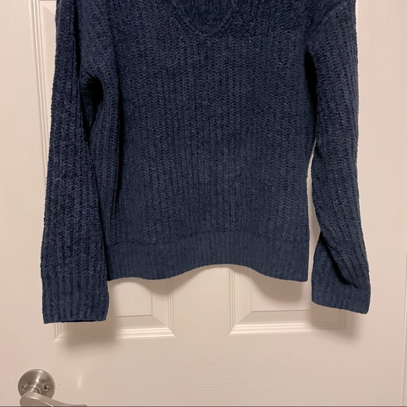 Lucky Brand navy chenille pullover - Picture 6 of 9